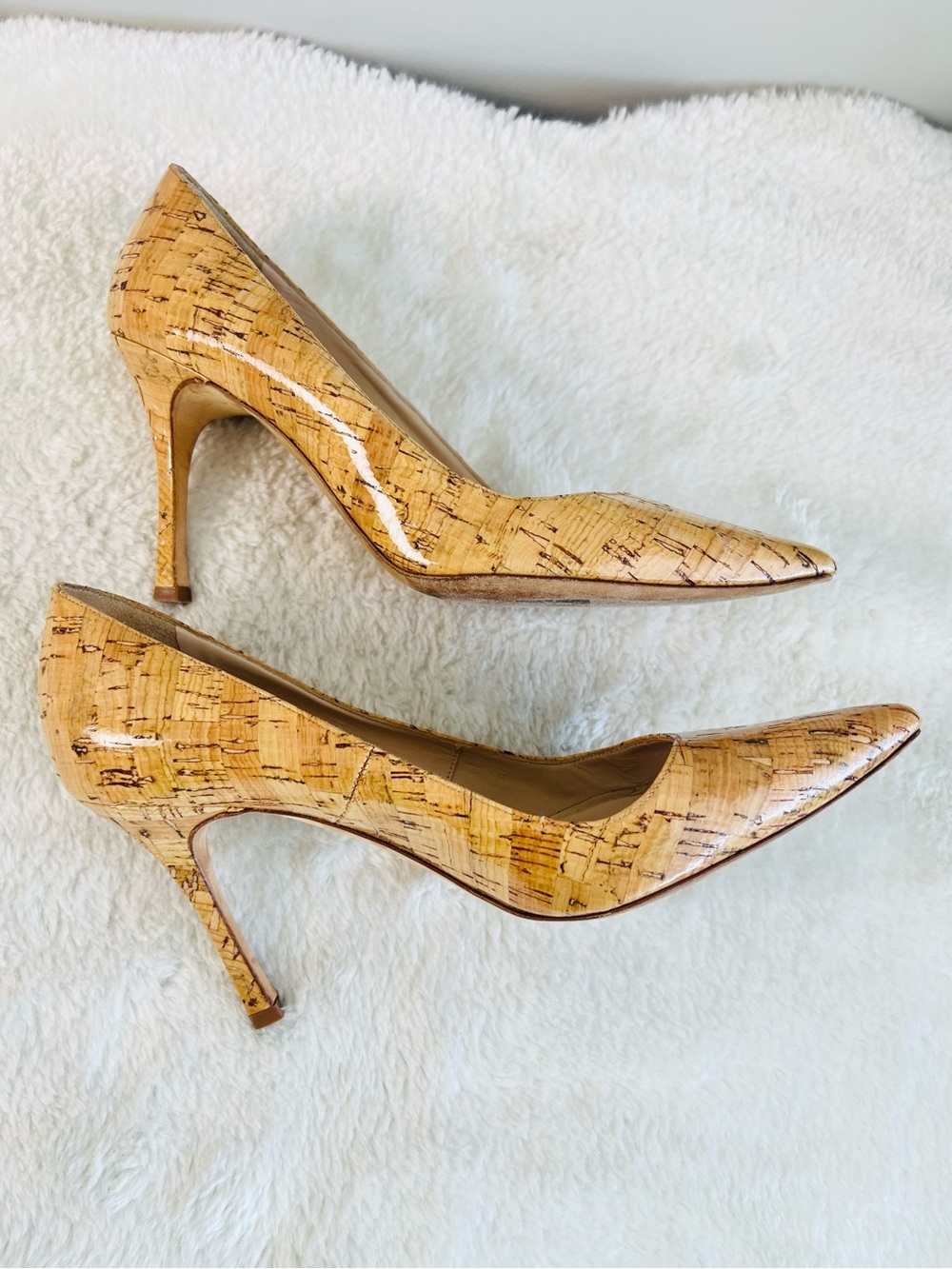 Manolo Blahnik Yellow Cork Patent Pointed Toe Pumps - Picture 5 of 10